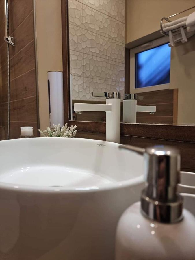Laci Lak Premium Apartment Oradea Dış mekan fotoğraf