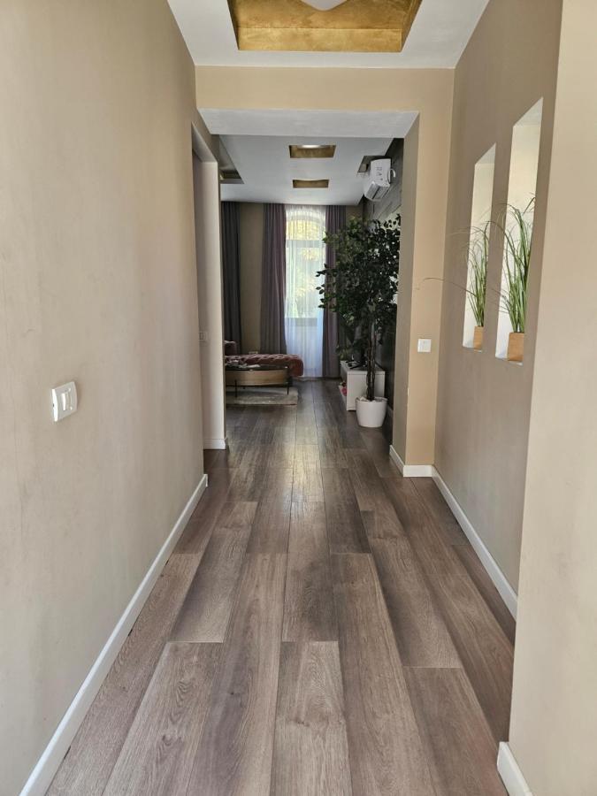 Laci Lak Premium Apartment Oradea Dış mekan fotoğraf