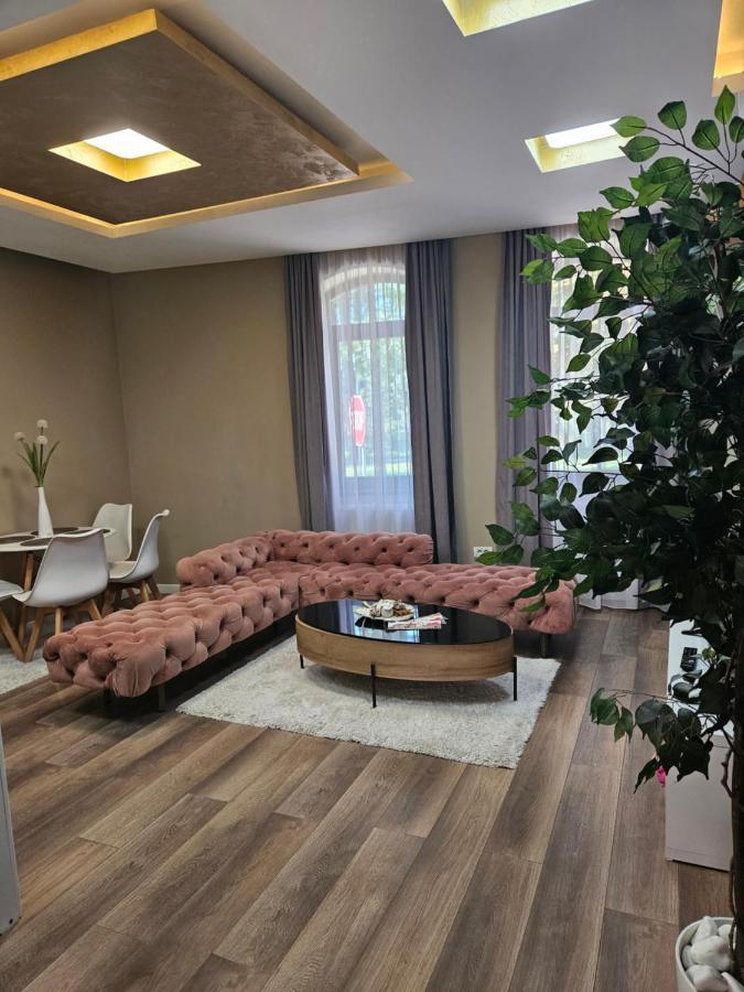 Laci Lak Premium Apartment Oradea Dış mekan fotoğraf