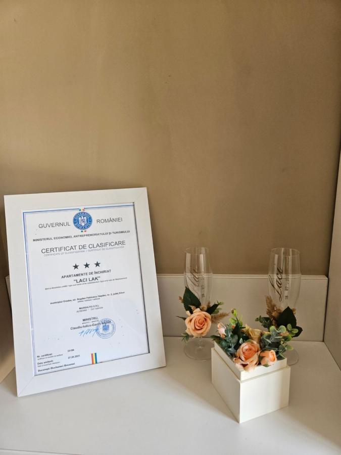 Laci Lak Premium Apartment Oradea Dış mekan fotoğraf