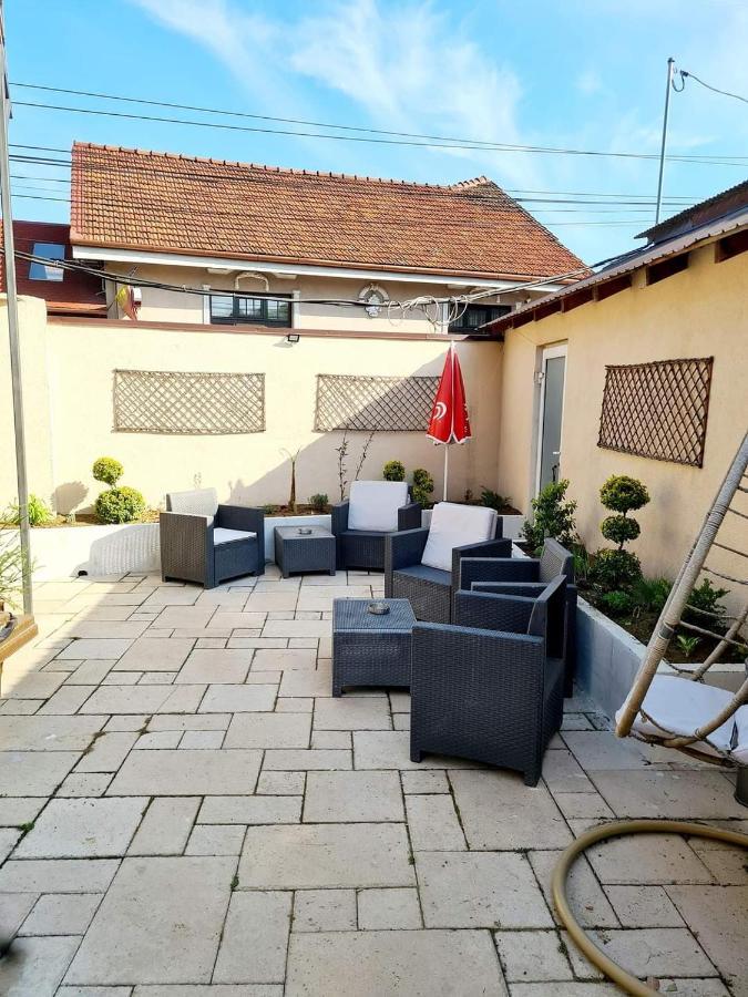 Laci Lak Premium Apartment Oradea Dış mekan fotoğraf